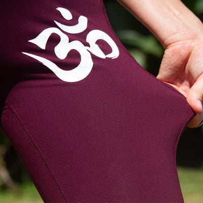 Om Leggings - Cabernet